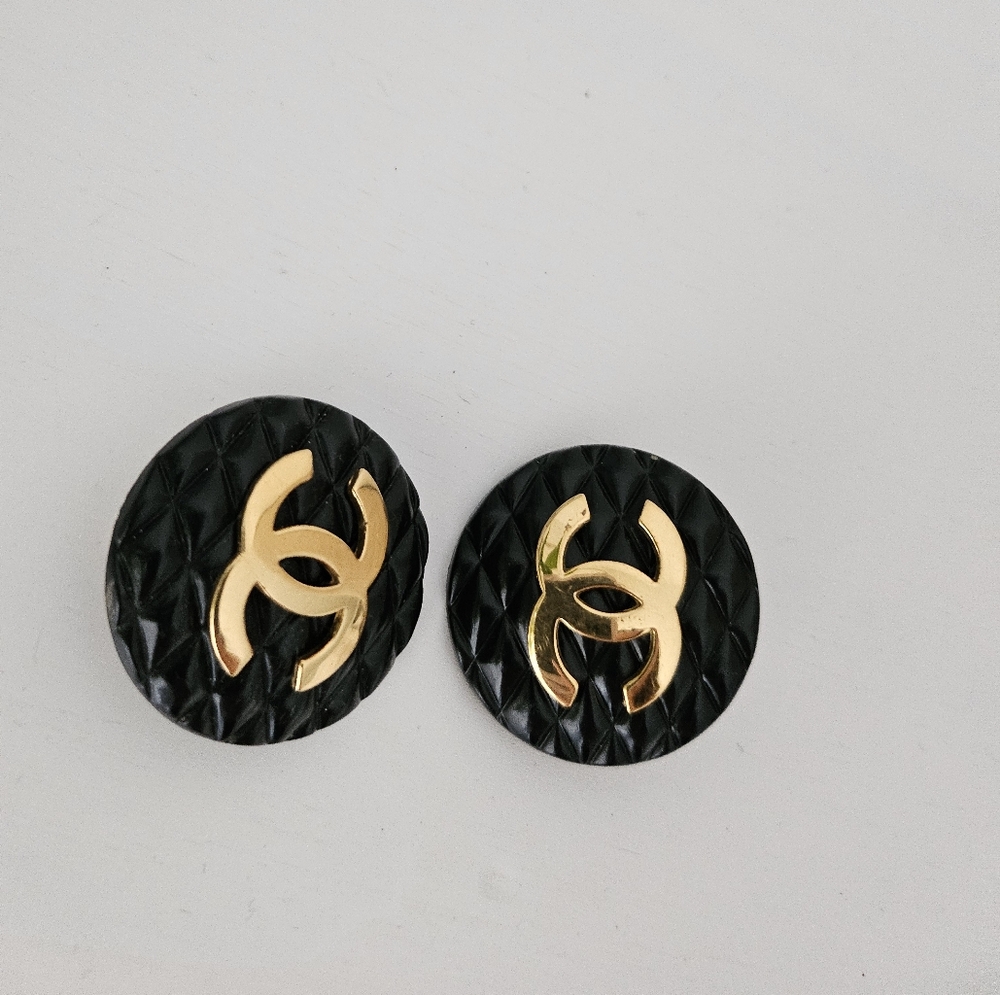 Chanel Quilted Coco vintage earrings